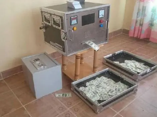 Money Cleaning Machine